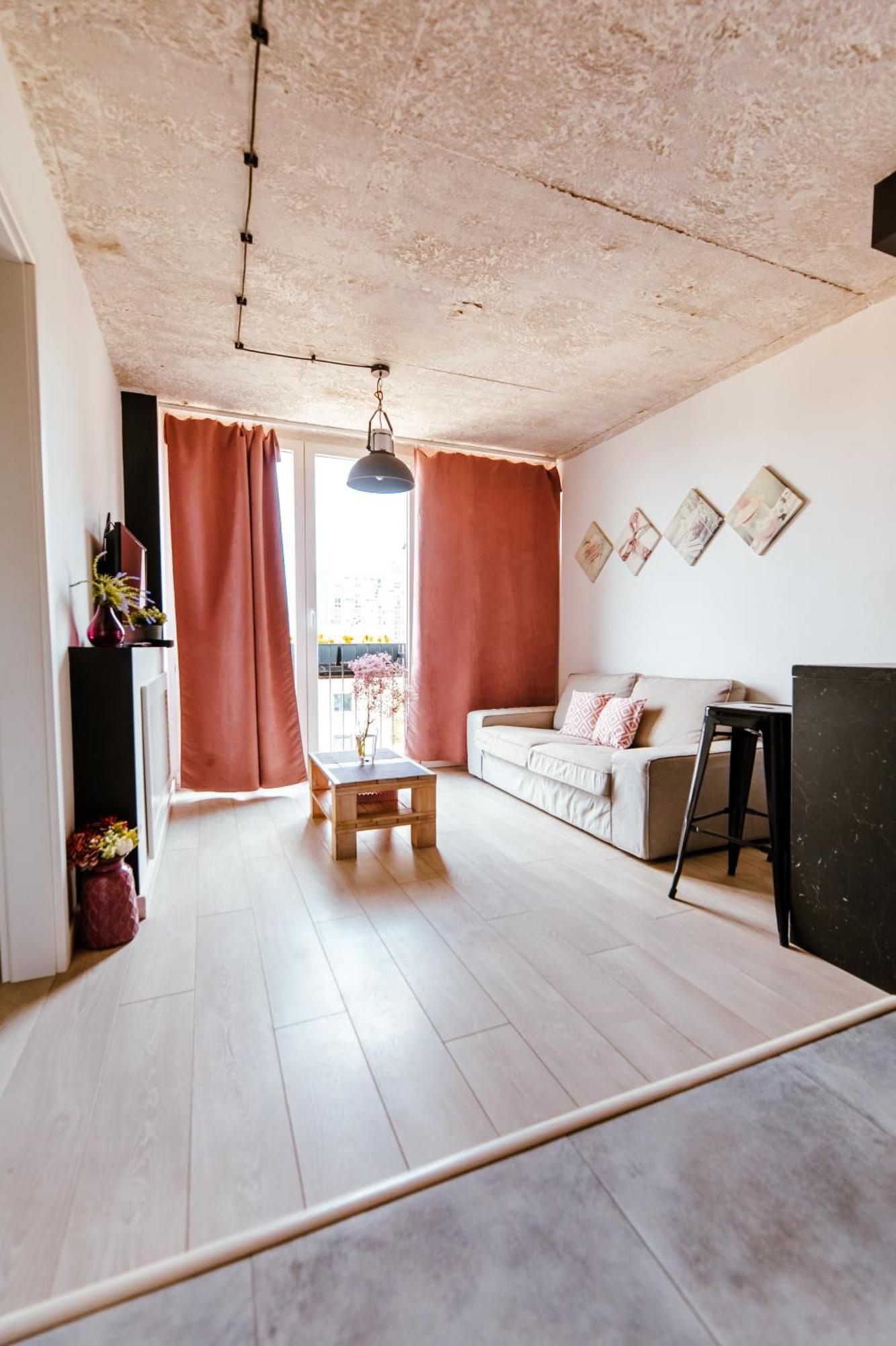 Industrial 9th Floor With Balcony And Views * Warsaw